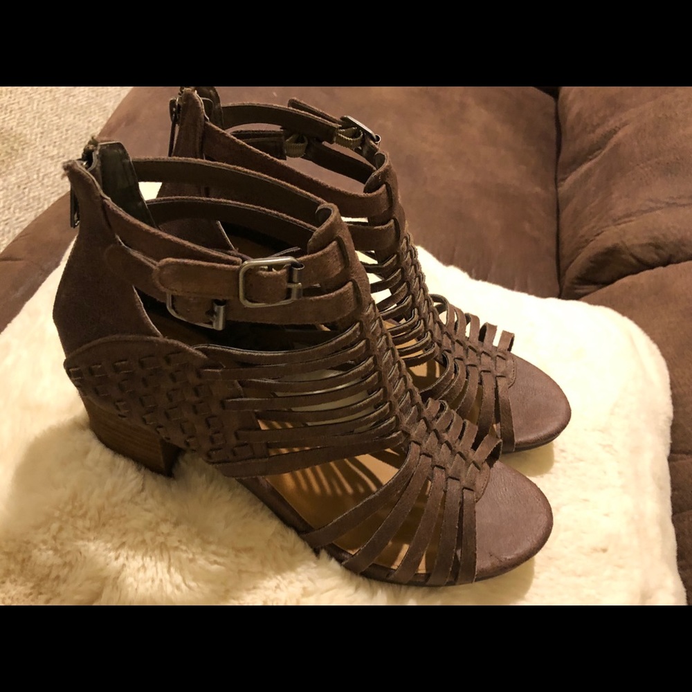 Not Rated Brown Strappy Heeled Sandals Sz 9